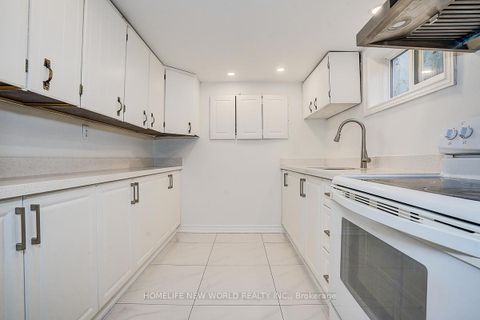 Photo 28 at 715 Irwin Crescent, Leslie Valley, Newmarket