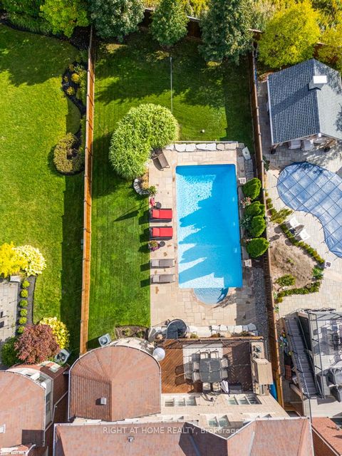 Photo 4 at 126 Vines Place, Bayview Southeast, Aurora