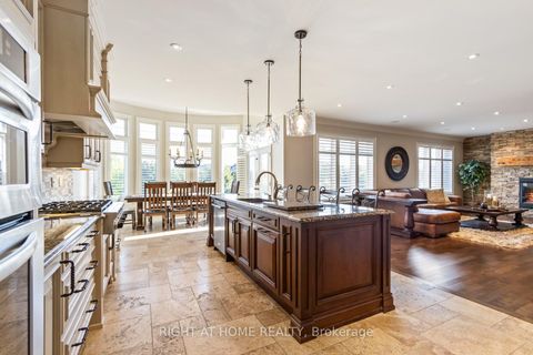 Photo 14 at 126 Vines Place, Bayview Southeast, Aurora