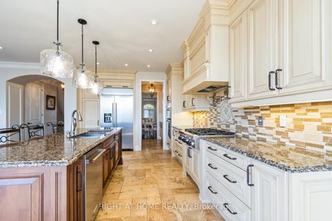 Photo 16 at 126 Vines Place, Bayview Southeast, Aurora