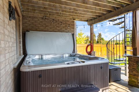 Photo 43 at 126 Vines Place, Bayview Southeast, Aurora