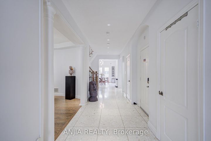 Photo 7 at 10 Golden Meadow Drive, Wismer, Markham