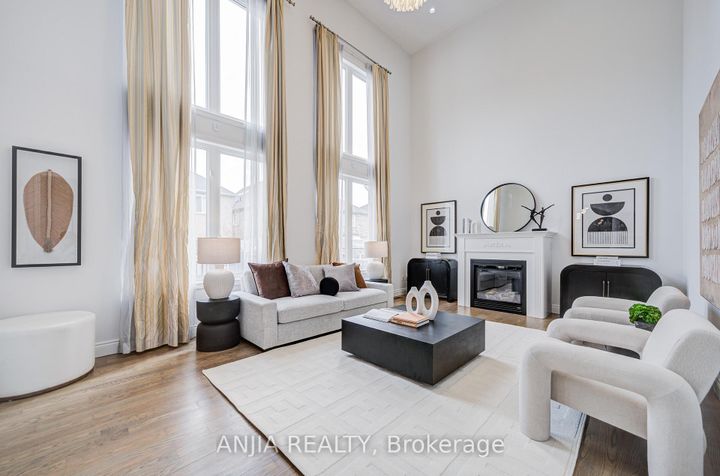 Photo 14 at 10 Golden Meadow Drive, Wismer, Markham