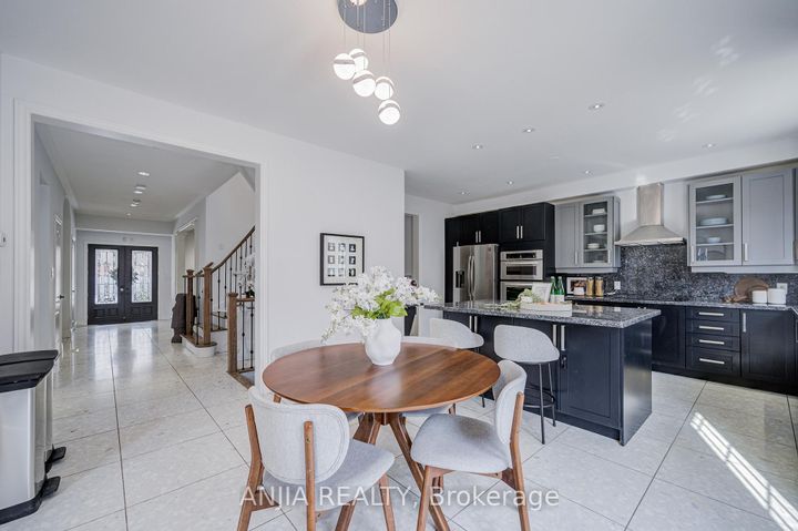 Photo 19 at 10 Golden Meadow Drive, Wismer, Markham