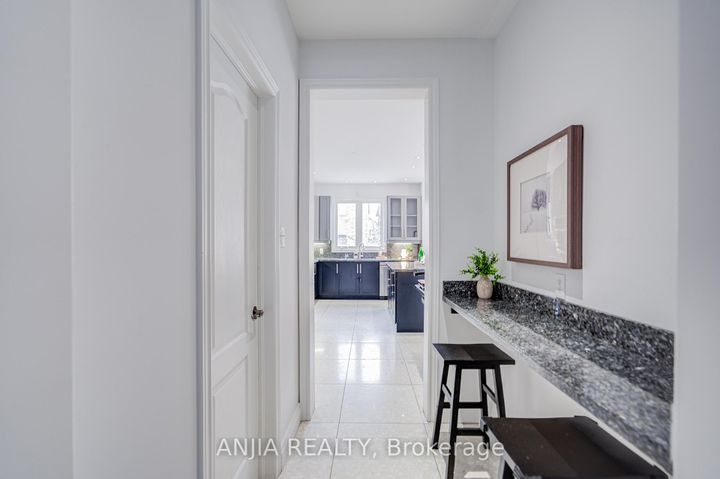 Photo 24 at 10 Golden Meadow Drive, Wismer, Markham