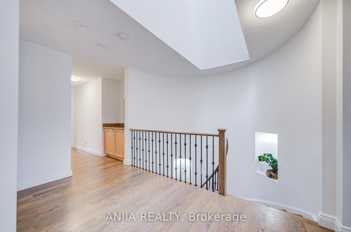 Photo 27 at 10 Golden Meadow Drive, Wismer, Markham