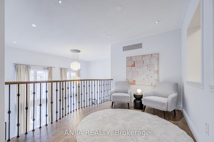 Photo 28 at 10 Golden Meadow Drive, Wismer, Markham