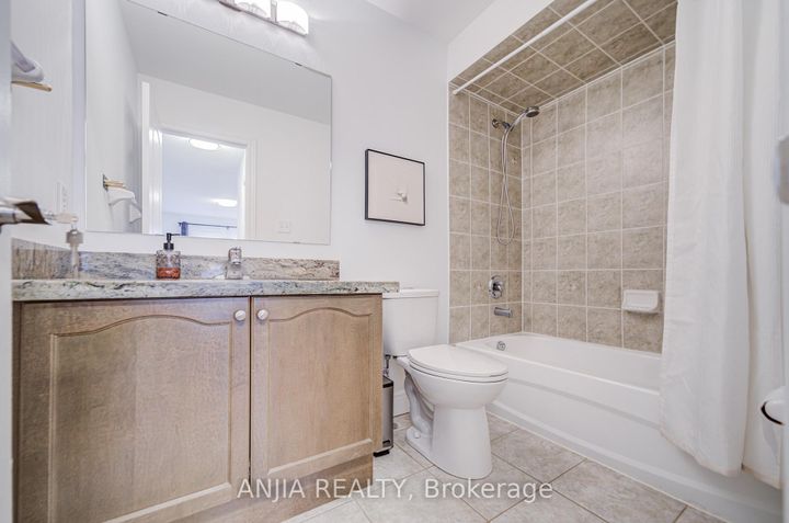 Photo 38 at 10 Golden Meadow Drive, Wismer, Markham