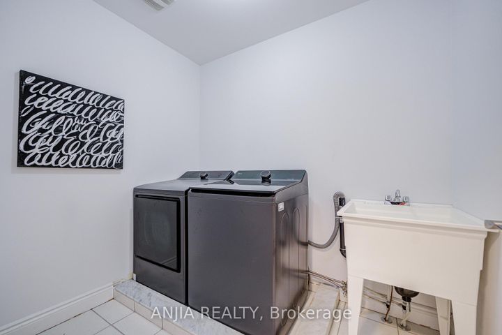 Photo 42 at 10 Golden Meadow Drive, Wismer, Markham