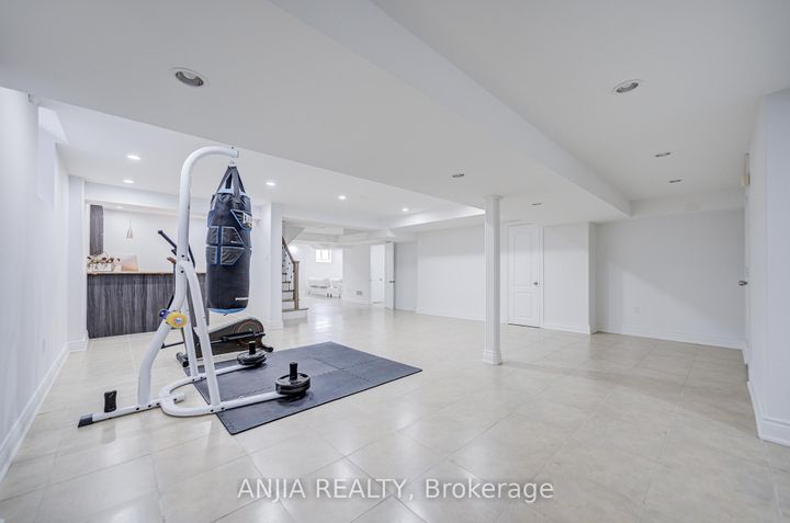 Photo 44 at 10 Golden Meadow Drive, Wismer, Markham