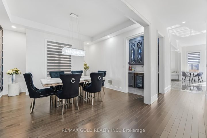 Photo 8 at 37 Midmorning Road, Northwest Brampton, Brampton