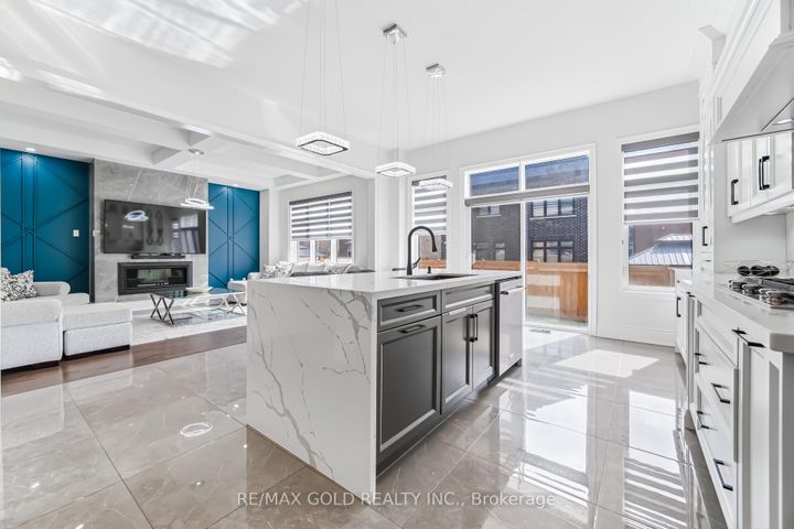 Photo 13 at 37 Midmorning Road, Northwest Brampton, Brampton