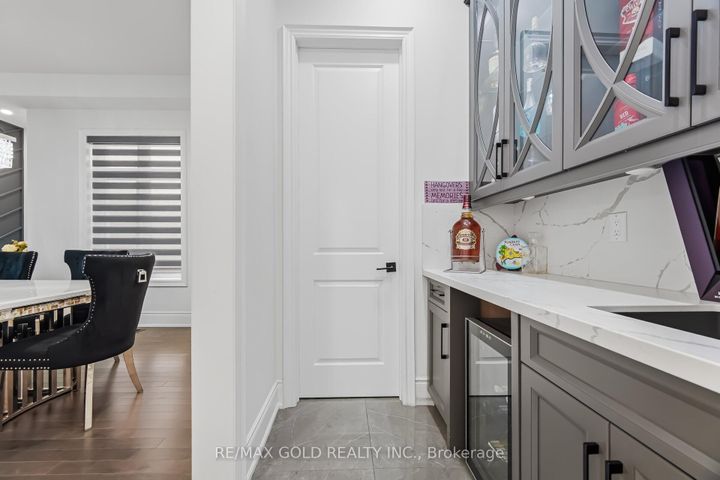 Photo 16 at 37 Midmorning Road, Northwest Brampton, Brampton