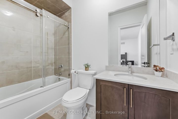 Photo 34 at 37 Midmorning Road, Northwest Brampton, Brampton