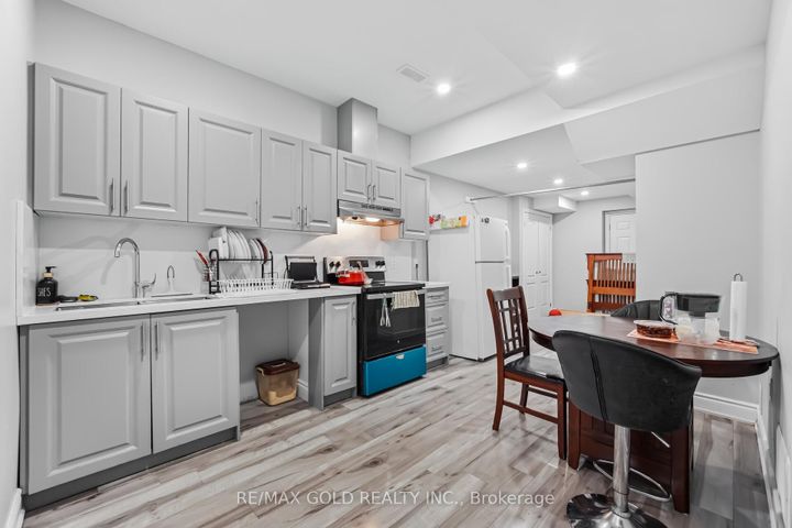 Photo 37 at 37 Midmorning Road, Northwest Brampton, Brampton