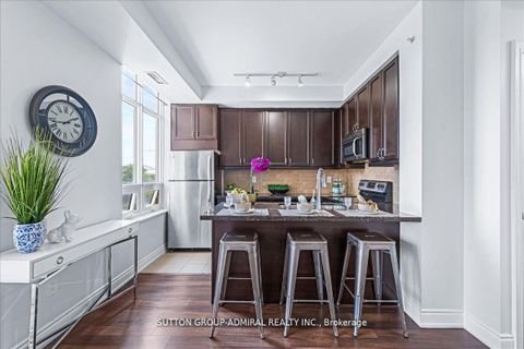 Photo 9 at 312 - 2396 Major Mackenzie Drive, Maple, Vaughan