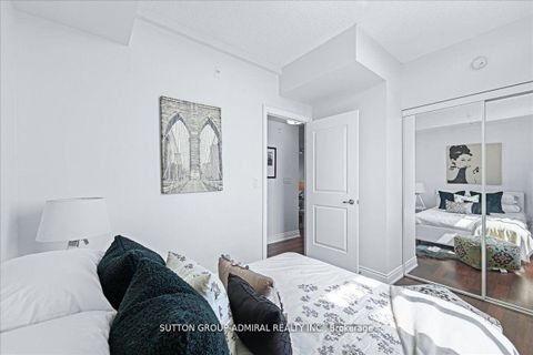 Photo 13 at 312 - 2396 Major Mackenzie Drive, Maple, Vaughan