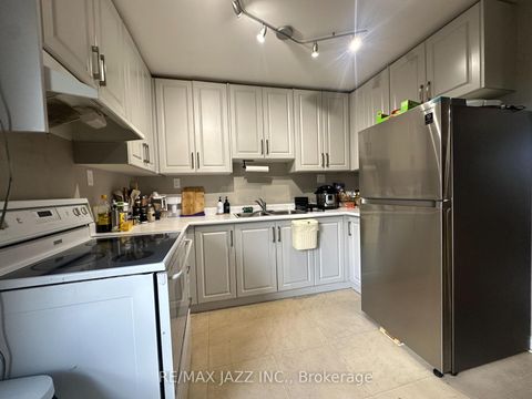 Photo 5 at 380 Phillip Murray Avenue, Lakeview, Oshawa