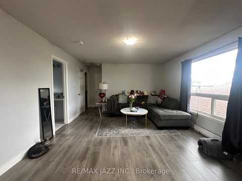 Photo 10 at 380 Phillip Murray Avenue, Lakeview, Oshawa