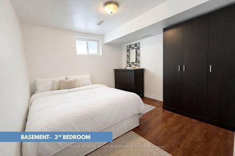 Photo 24 at 115 Elise Terrace, Newtonbrook West, Toronto