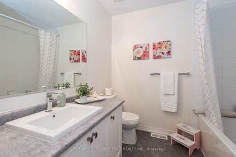 Photo 20 at 256 Vivant Street, Woodland Hill, Newmarket