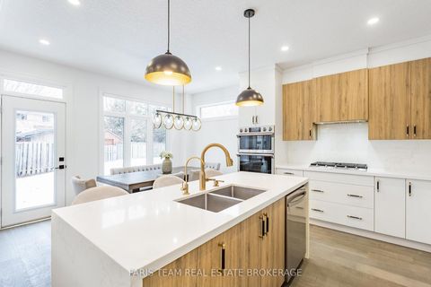 Photo 9 at 43 Auburn Court, Ardagh, Barrie