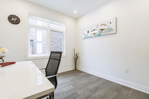 Photo 16 at 43 Auburn Court, Ardagh, Barrie