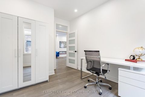 Photo 17 at 43 Auburn Court, Ardagh, Barrie