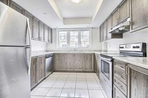 Photo 7 at 457 - 37 Filly Path N, Windfields, Oshawa