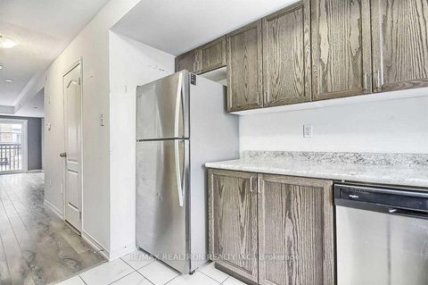 Photo 8 at 457 - 37 Filly Path N, Windfields, Oshawa