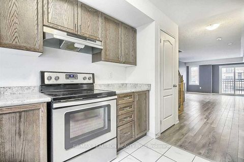 Photo 10 at 457 - 37 Filly Path N, Windfields, Oshawa