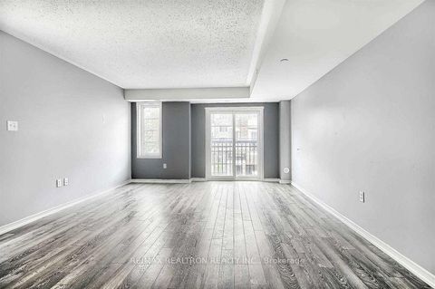 Photo 12 at 457 - 37 Filly Path N, Windfields, Oshawa