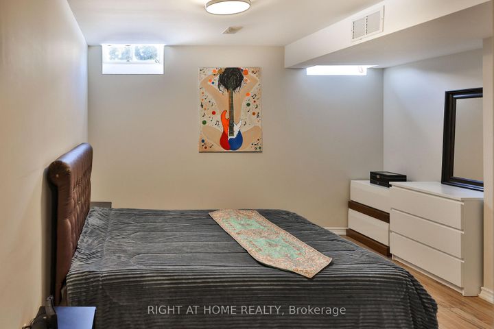 Photo 24 at 122 Red Cardinal Trail, Oak Ridges, Richmond Hill