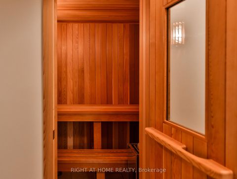 Photo 22 at 122 Red Cardinal Trail, Oak Ridges, Richmond Hill