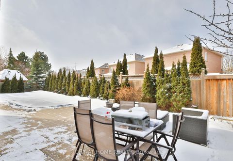 Photo 27 at 122 Red Cardinal Trail, Oak Ridges, Richmond Hill