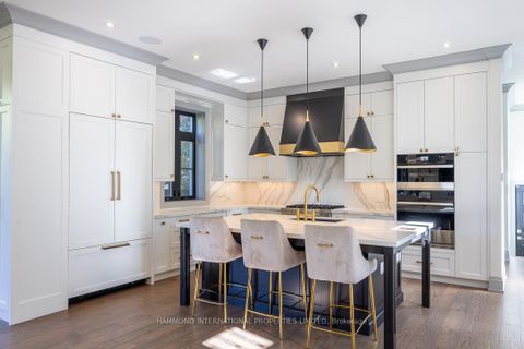 Photo 2 at 4 Braywin Drive, The Westway, Toronto