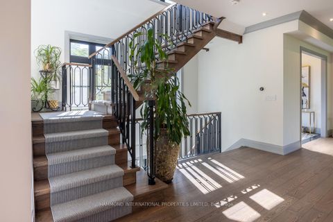 Photo 7 at 4 Braywin Drive, The Westway, Toronto