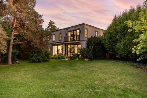 Photo 25 at 4 Braywin Drive, The Westway, Toronto