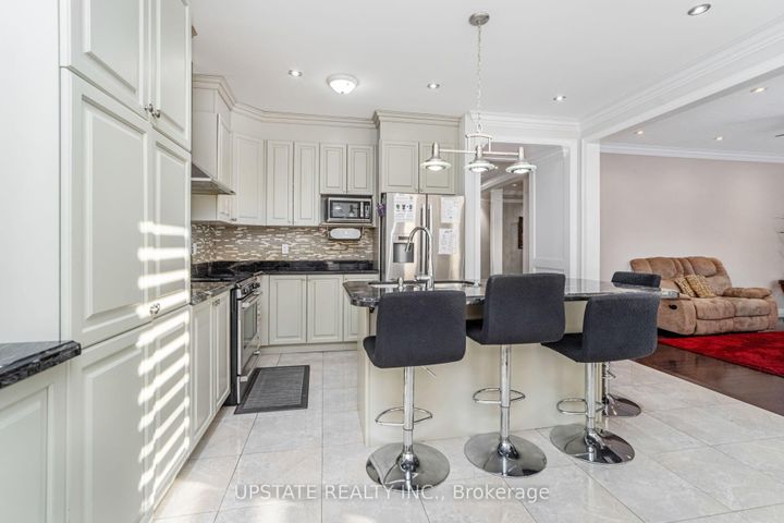 Photo 12 at 12 Haywood Drive, Credit Valley, Brampton