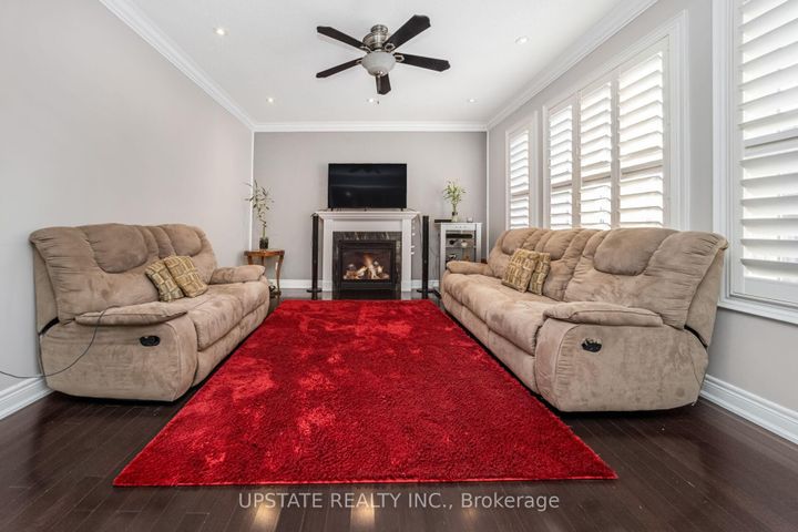 Photo 14 at 12 Haywood Drive, Credit Valley, Brampton