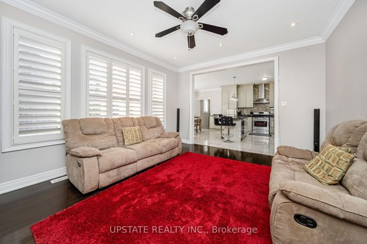 Photo 15 at 12 Haywood Drive, Credit Valley, Brampton