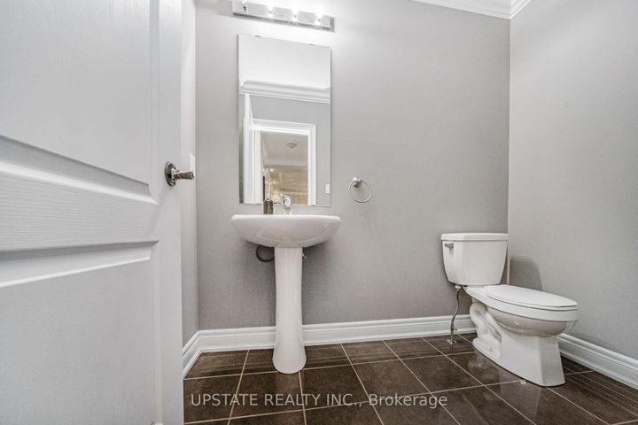 Photo 16 at 12 Haywood Drive, Credit Valley, Brampton