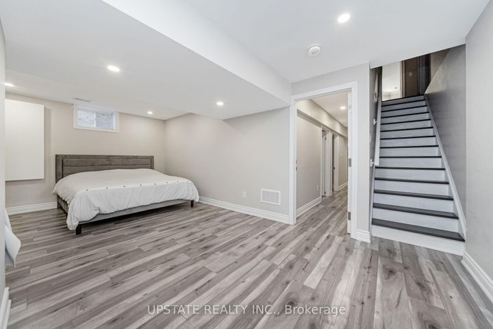 Photo 31 at 12 Haywood Drive, Credit Valley, Brampton