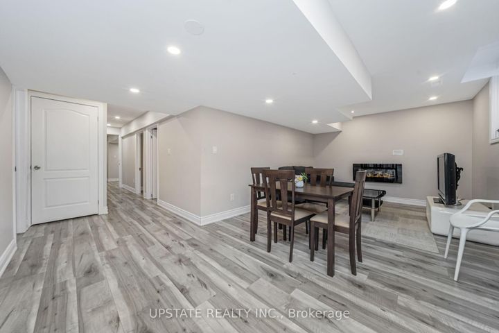 Photo 36 at 12 Haywood Drive, Credit Valley, Brampton