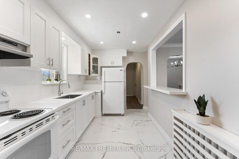 Photo 2 at 1013 Briar Hill Avenue, Belgravia, Toronto