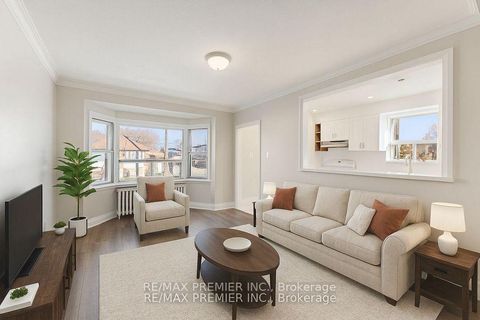 Photo 7 at 1013 Briar Hill Avenue, Belgravia, Toronto