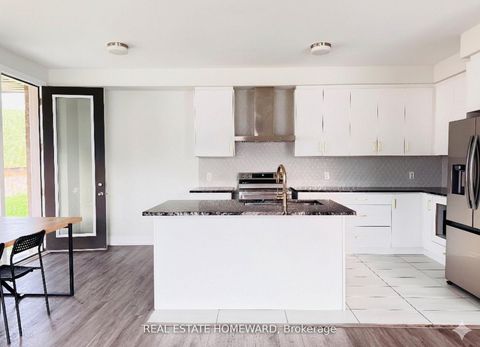 Photo 13 at 960 Lockie Drive, Kedron, Oshawa