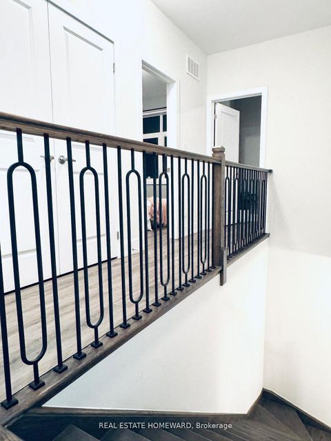 Photo 15 at 960 Lockie Drive, Kedron, Oshawa