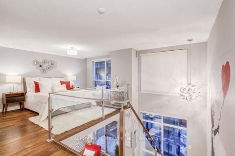 Photo 5 at PH1 - 168 Simcoe Street, Waterfront Communities C1, Toronto