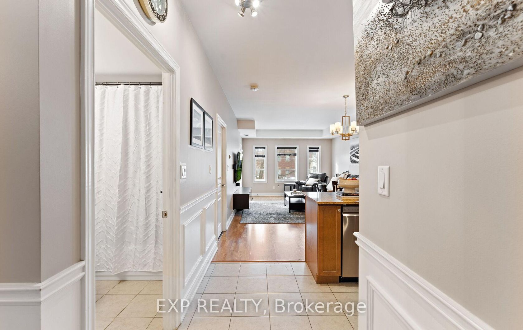 208 - 9901 Keele Street, Maple, Vaughan 